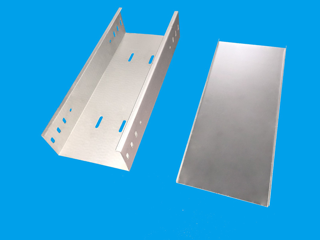 托盘式电缆桥架